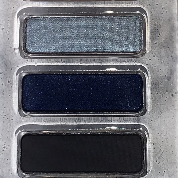 NEW MAC Enchanted Eve Eyeshadow Singles MAC Holiday - Picture 3 of 13